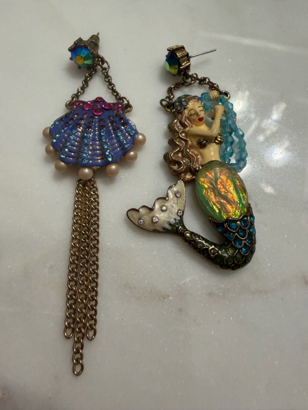 “RARE” Betsey Johnson Into the Blue Mermaid  and Shell Mismatched Earrings